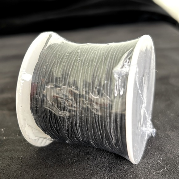 NWT Black Stretchy Bracelet String Elastie 0.8mm on shrink wrap spool - Picture 2 of 3